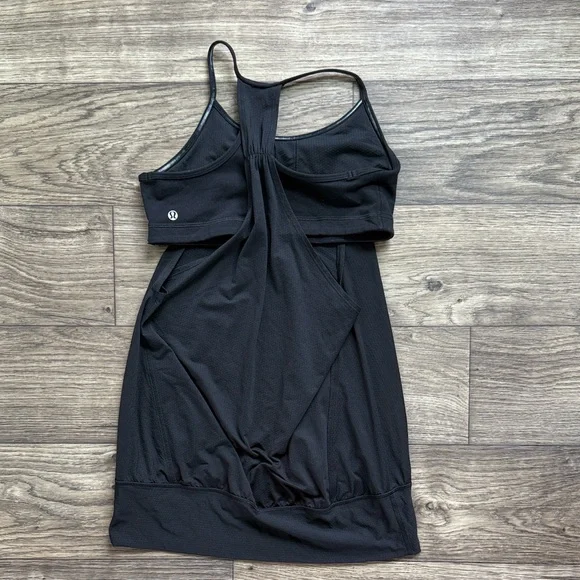 Lululemon Built in Bra Tank - Picture 3 of 5